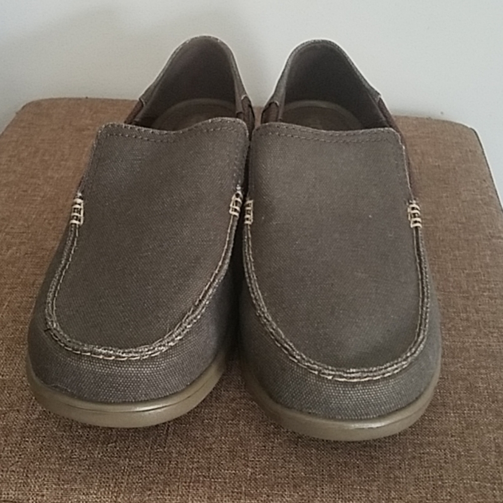 Crocs slip on